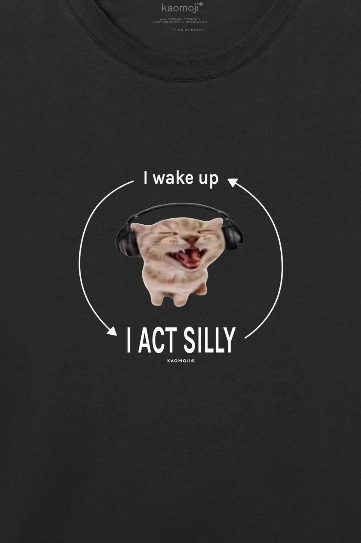 i wake up i act silly cat • t-shirt black