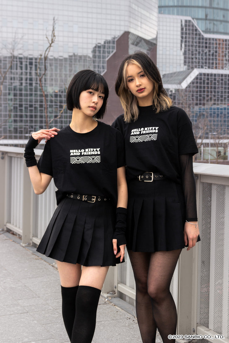 anime T-Shirts streetwear Hello Kitty And Friends • T-shirt Black - kaomoji