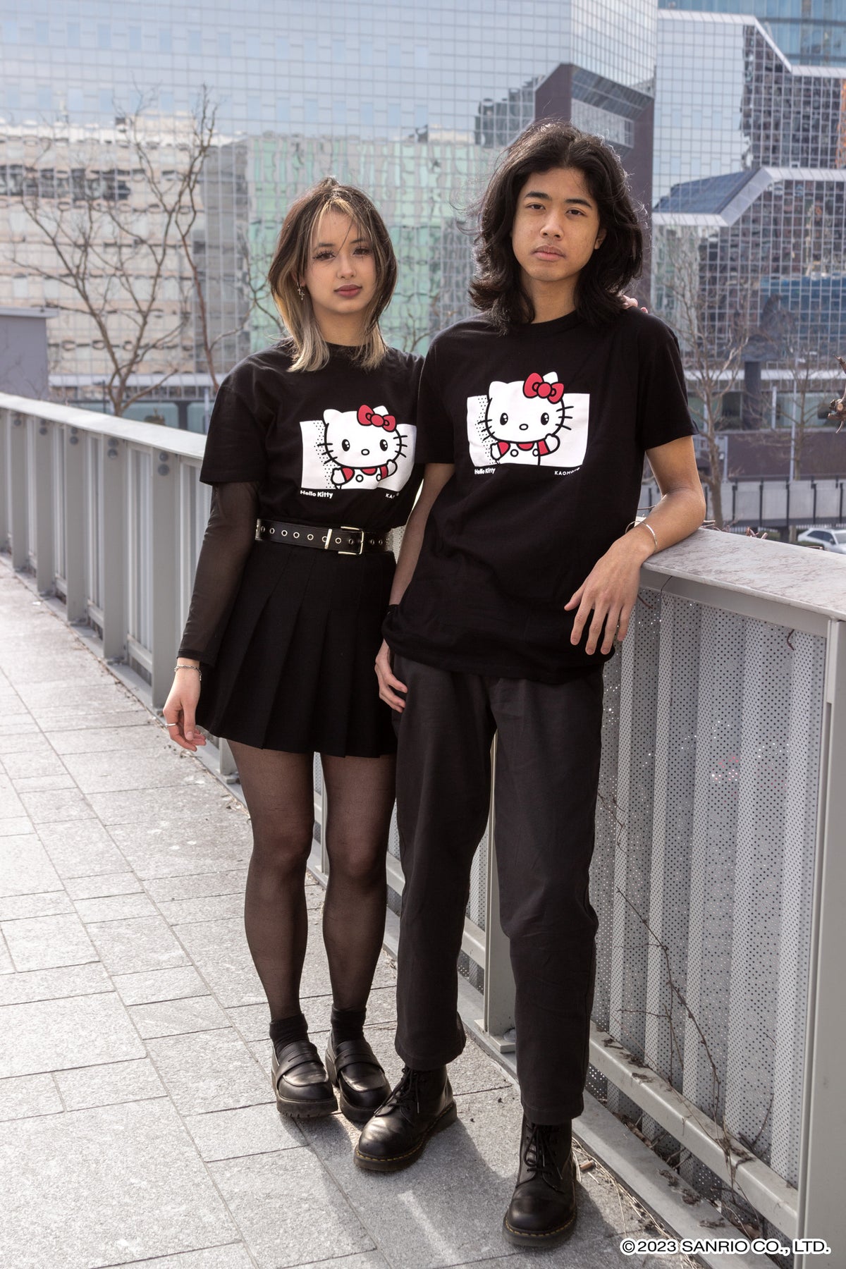 Hello Kitty • T-shirt Black – Kaomoji ® Official